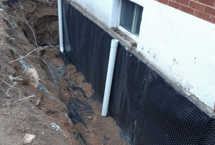 Installation drain français Daveluyville