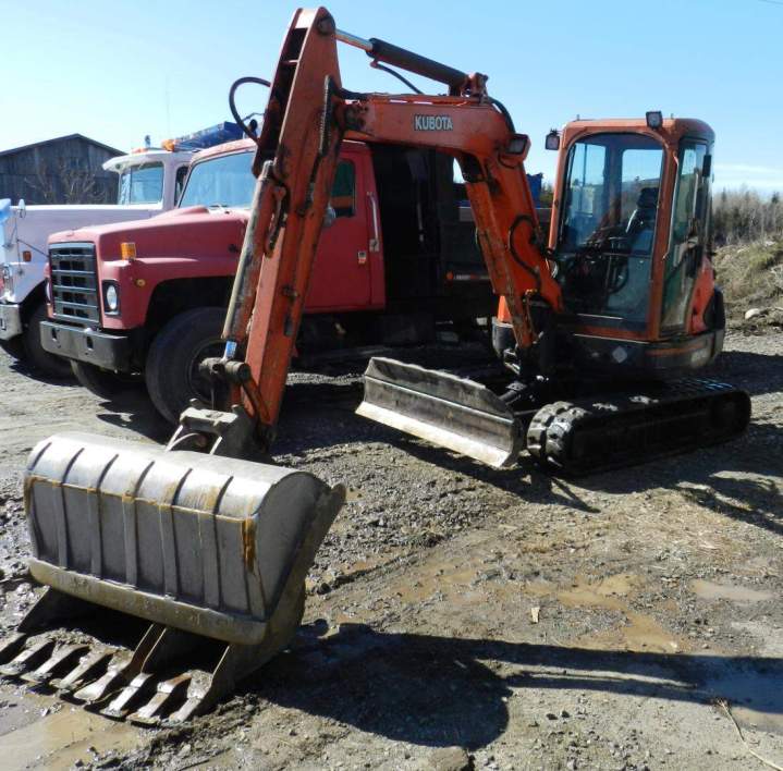 Mini-pelle Kubota KX121-3 Daveluyville